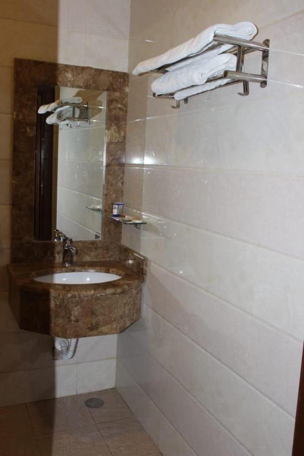 الفخامة الماسية للوحدات السكنية المفروشة Aparthotel Sidi Hamzah Exterior foto